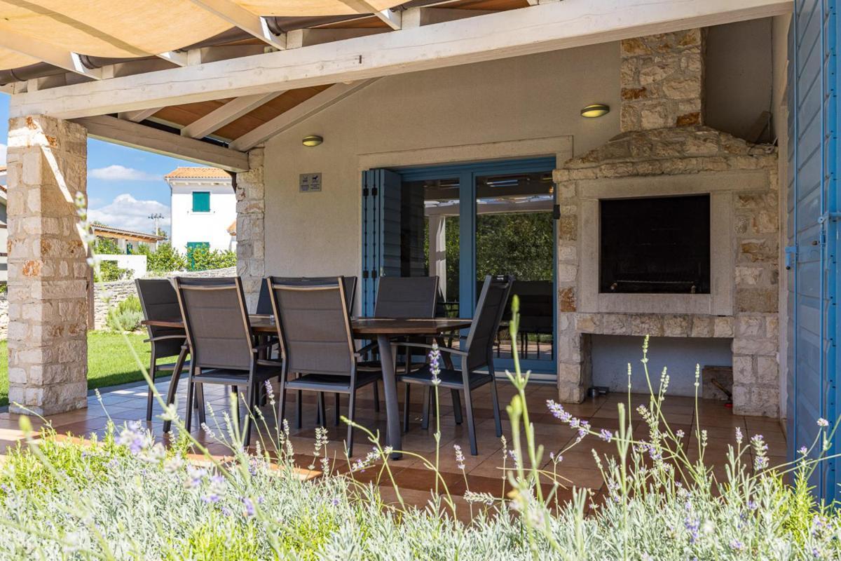 Villas Adagio Rojnici Exterior photo